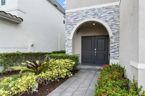 1388 SE 27th Terrace Homestead FL 33035