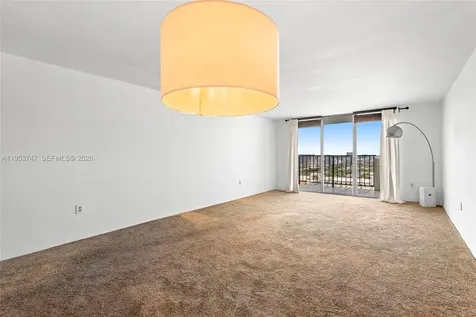 2780 NE 183rd Street Aventura FL 33160