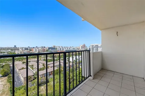 2780 NE 183rd Street Aventura FL 33160