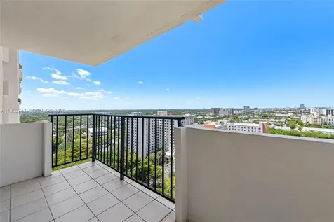 2780 NE 183rd Street Aventura FL 33160