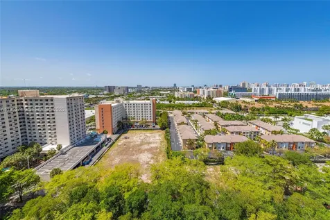 2780 NE 183rd Street Aventura FL 33160