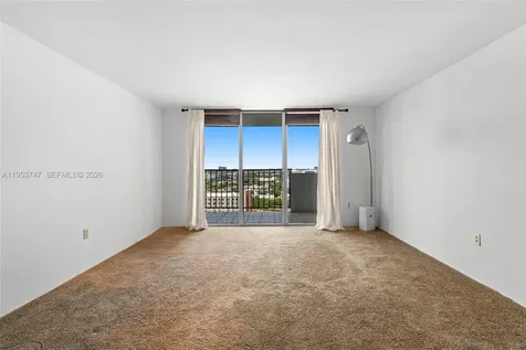 2780 NE 183rd Street Aventura FL 33160