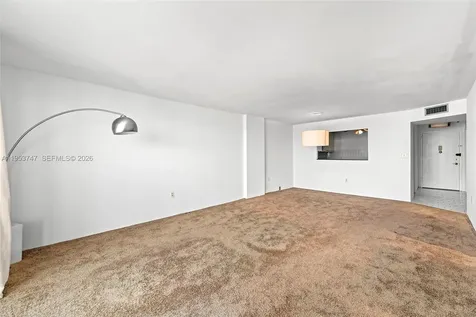 2780 NE 183rd Street Aventura FL 33160