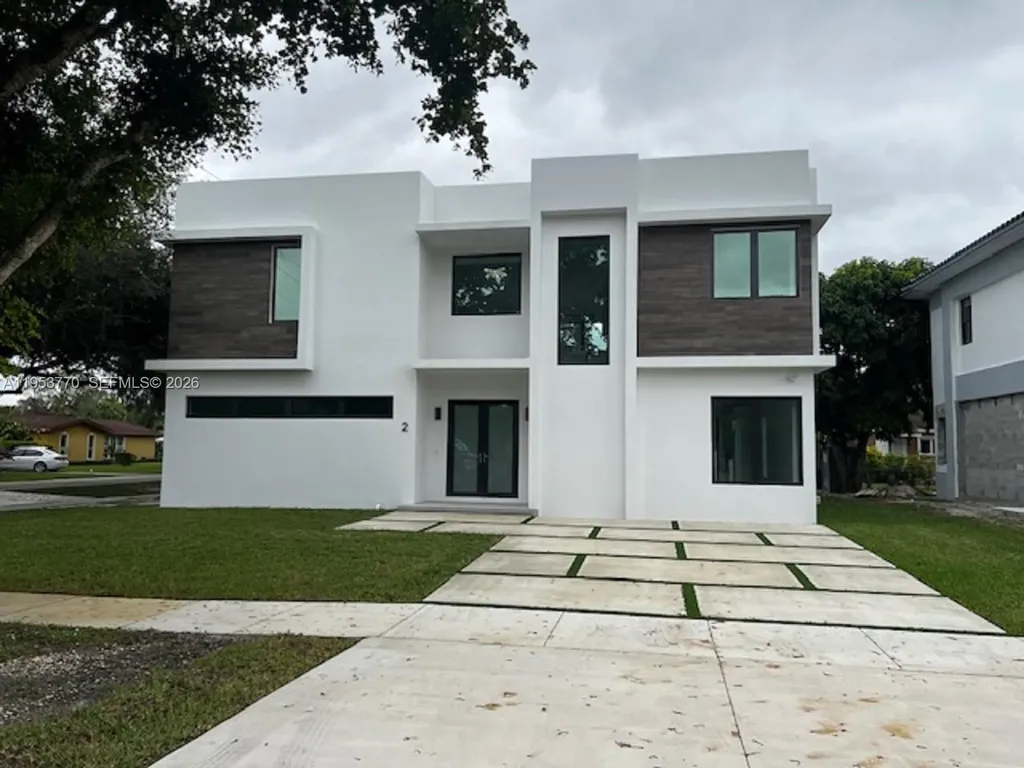 2 Hough Drive Miami Springs FL 33166