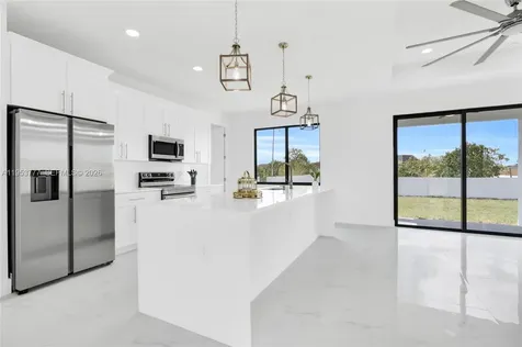 4115 20th Street SW Lehigh Acres FL 33976