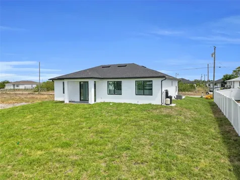 4115 20th Street SW Lehigh Acres FL 33976