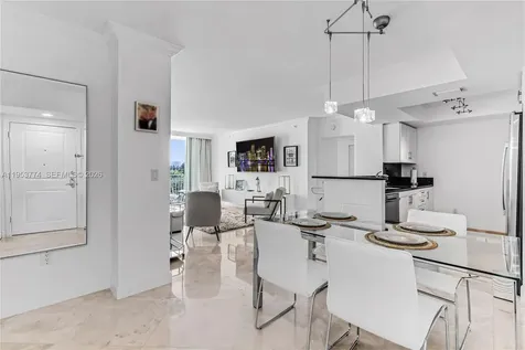 99 SE Mizner Boulevard Boca Raton FL 33432