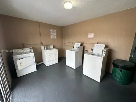 1015 NW 45th Avenue Miami FL 33126
