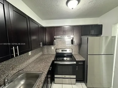 1015 NW 45th Avenue Miami FL 33126