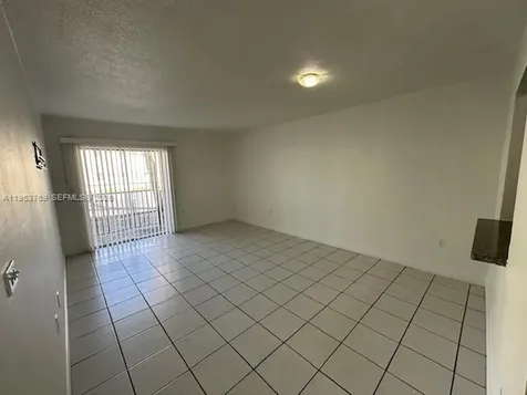 1015 NW 45th Avenue Miami FL 33126