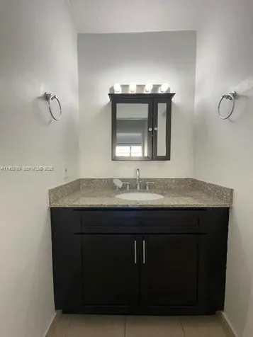 1015 NW 45th Avenue Miami FL 33126