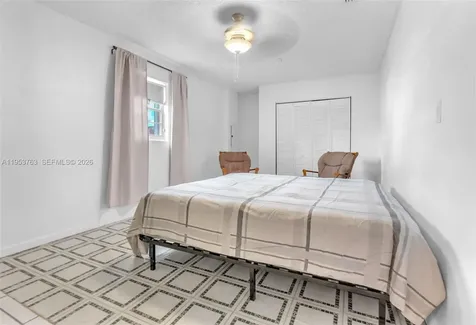 1002 SW 142nd Court Miami FL 33184