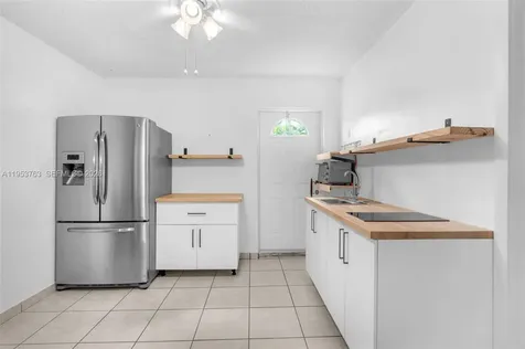 1002 SW 142nd Court Miami FL 33184