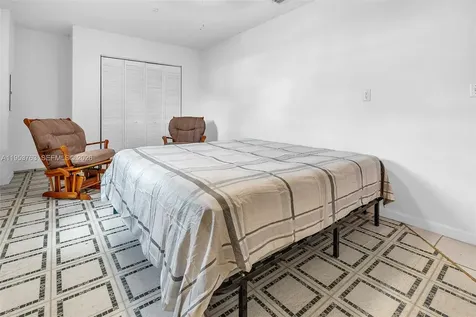 1002 SW 142nd Court Miami FL 33184