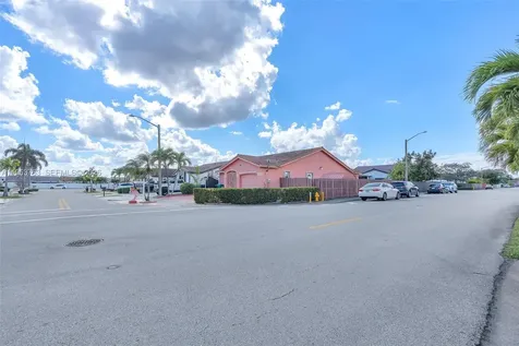 1002 SW 142nd Court Miami FL 33184