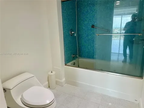 881 Ocean Drive Key Biscayne FL 33149