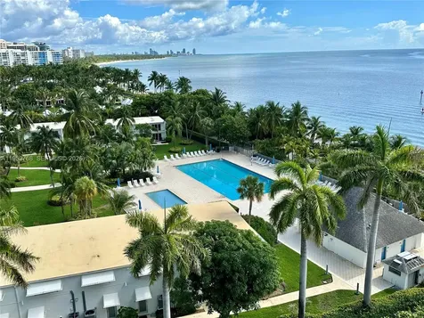 881 Ocean Drive Key Biscayne FL 33149