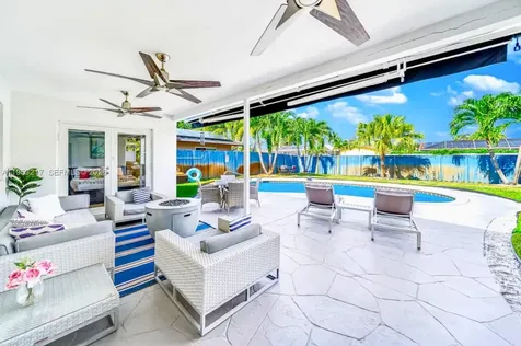 5117 Cleveland Street Hollywood FL 33021