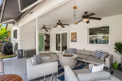 5117 Cleveland Street Hollywood FL 33021