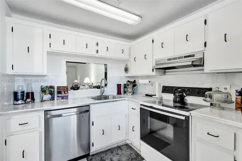 3511 E Inverrary Drive Lauderhill FL 33319