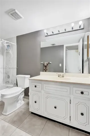 3511 E Inverrary Drive Lauderhill FL 33319
