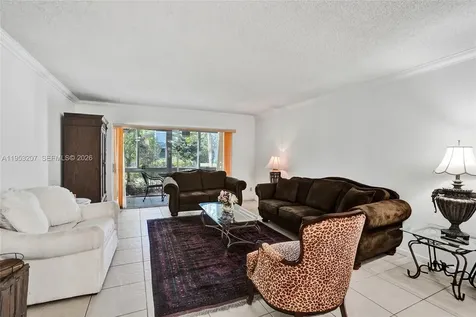3511 E Inverrary Drive Lauderhill FL 33319