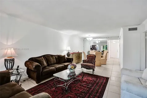 3511 E Inverrary Drive Lauderhill FL 33319