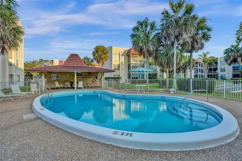 3511 E Inverrary Drive Lauderhill FL 33319