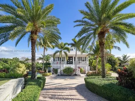 17433 S.e. Indian Hills Drive Tequesta FL 33469