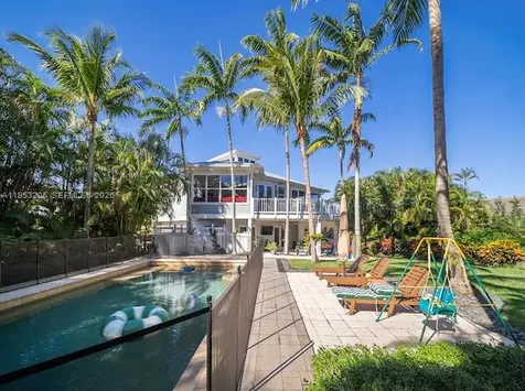 17433 S.e. Indian Hills Drive Tequesta FL 33469
