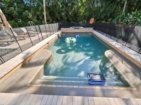 17433 S.e. Indian Hills Drive Tequesta FL 33469