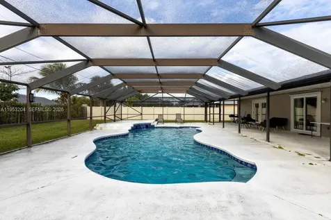 672 SW Stillman Avenue Port St. Lucie FL 34953