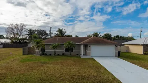 672 SW Stillman Avenue Port St. Lucie FL 34953