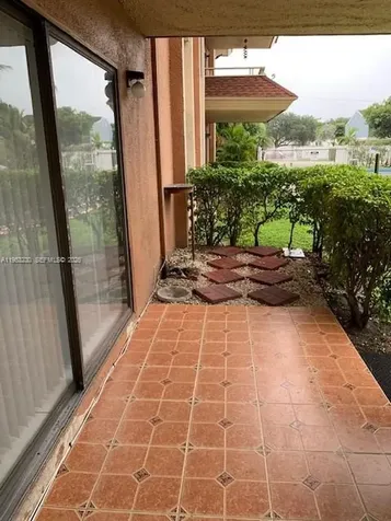 17650 NW 68th Avenue Hialeah FL 33015