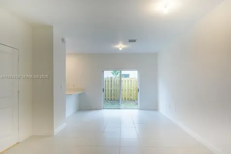 2683 SE 11th Street Homestead FL 33035