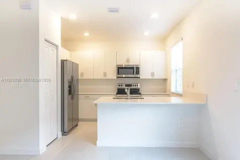 2683 SE 11th Street Homestead FL 33035