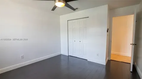 14206 SW 97th Terrace Miami FL 33186