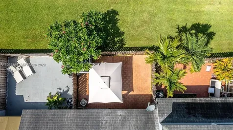 14206 SW 97th Terrace Miami FL 33186