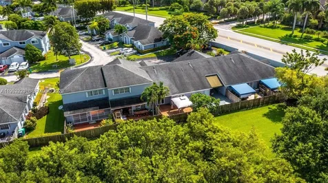 14206 SW 97th Terrace Miami FL 33186