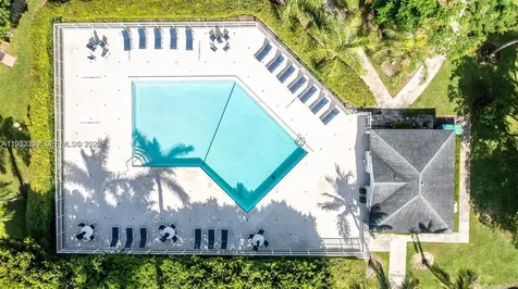 14206 SW 97th Terrace Miami FL 33186