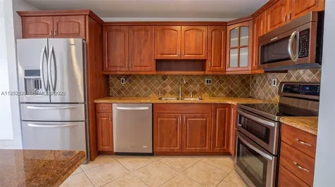 14206 SW 97th Terrace Miami FL 33186