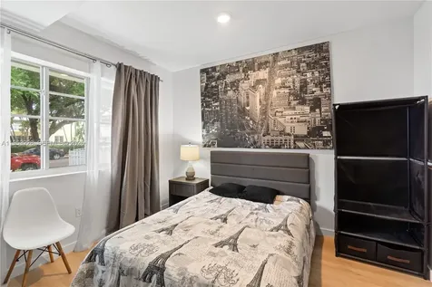 810 7th Street Miami Beach FL 33139