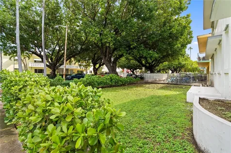 810 7th Street Miami Beach FL 33139
