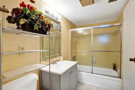 2999 NW 48th Avenue Lauderdale Lakes FL 33313