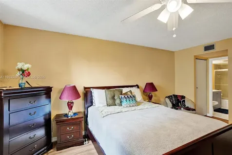 2999 NW 48th Avenue Lauderdale Lakes FL 33313