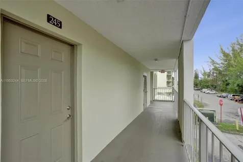 2999 NW 48th Avenue Lauderdale Lakes FL 33313
