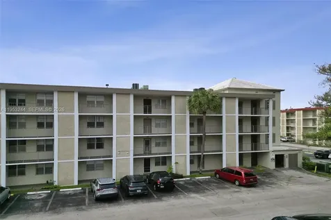 2999 NW 48th Avenue Lauderdale Lakes FL 33313