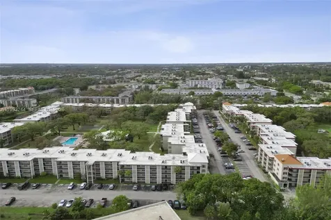 2999 NW 48th Avenue Lauderdale Lakes FL 33313