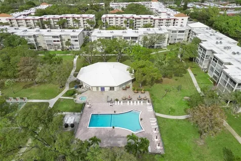 2999 NW 48th Avenue Lauderdale Lakes FL 33313