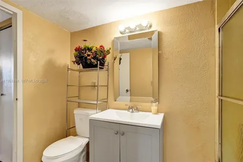 2999 NW 48th Avenue Lauderdale Lakes FL 33313